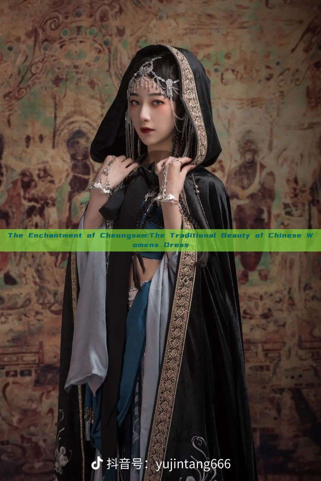 The Enchantment of Cheongsam:The Traditional Beauty of Chinese Womens Dress The Enchantment of Cheongsam:The Traditional Beauty of Chinese Womens Dress