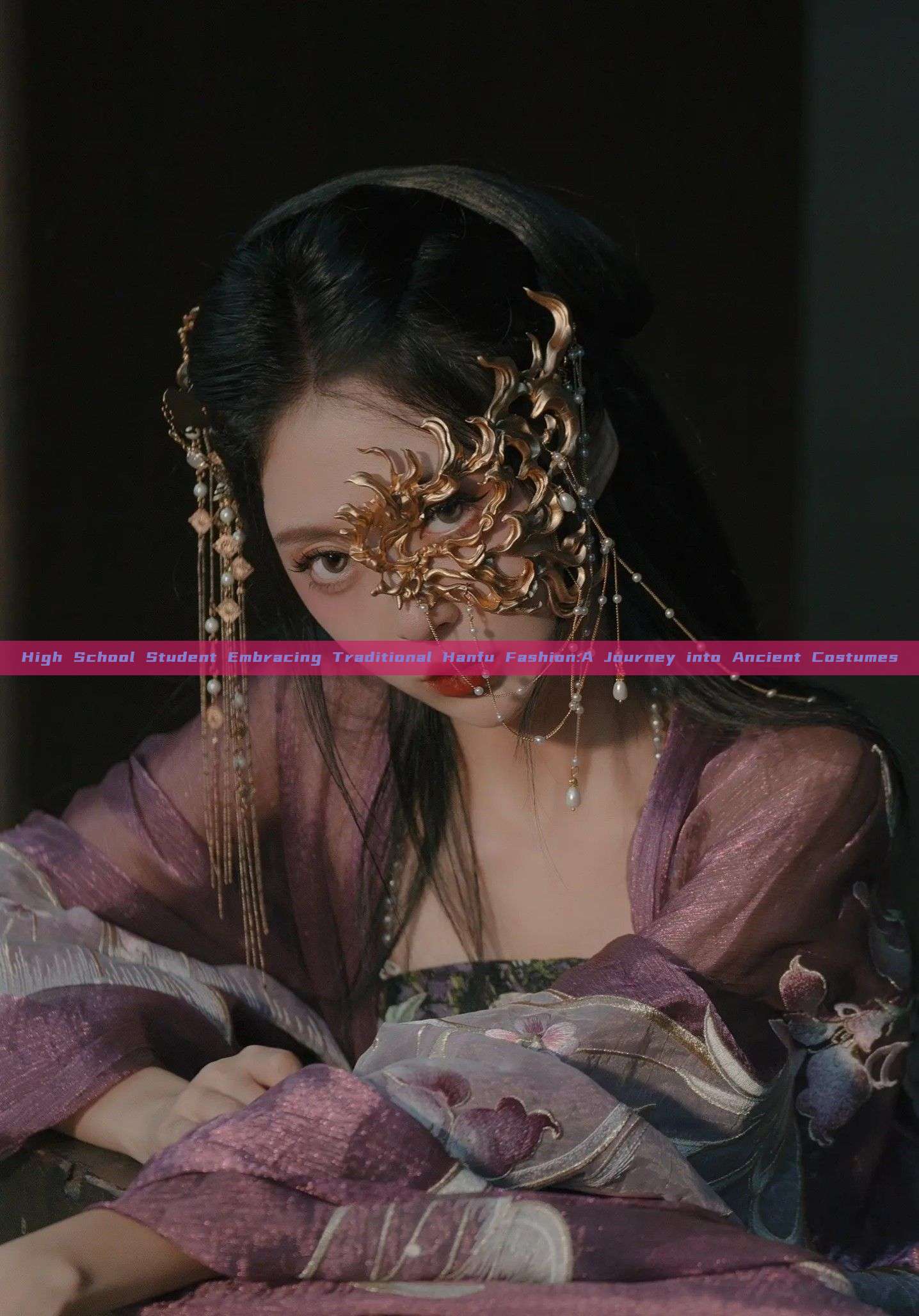 High School Student Embracing Traditional Hanfu Fashion:A Journey into Ancient Costumes