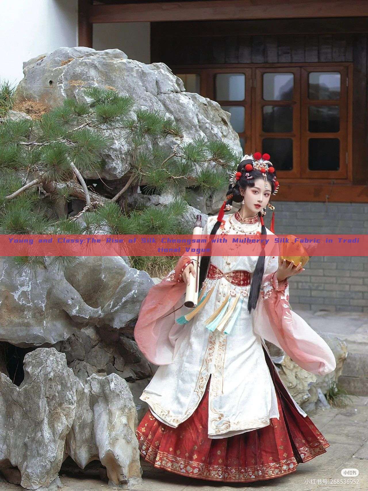 Young and Classy:The Rise of Silk Cheongsam with Mulberry Silk Fabric in Traditional Vogue Young and Classy:The Rise of Silk Cheongsam with Mulberry Silk Fabric in Traditional Vogue