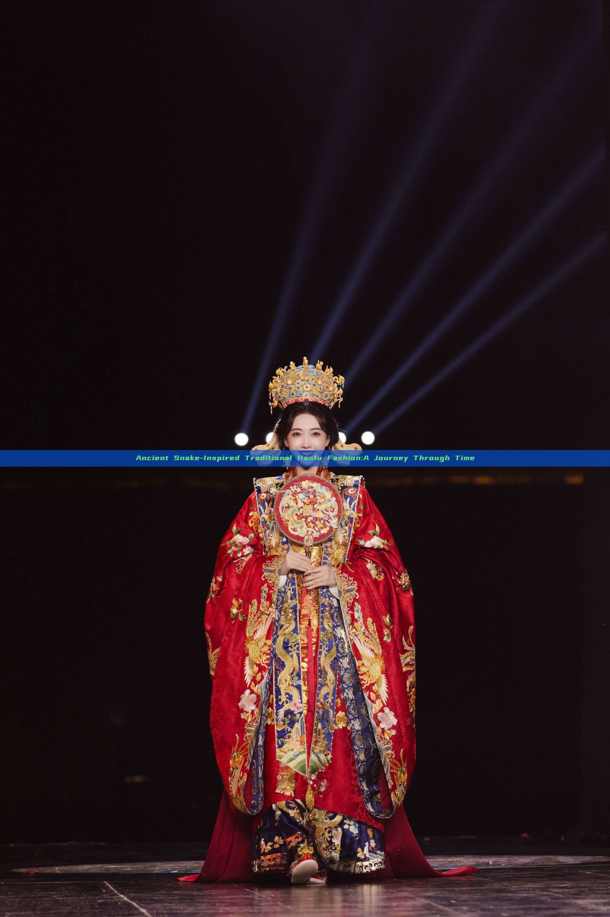 Ancient Snake-Inspired Traditional Hanfu Fashion:A Journey Through Time Ancient Snake-Inspired Traditional Hanfu Fashion:A Journey Through Time