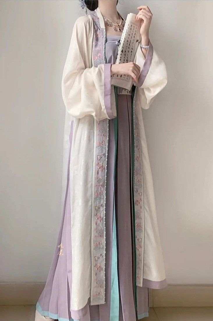 Traditional Elegance for Big Kids:Qipao for 10-12 Year Olds Traditional Elegance for Big Kids:Qipao for 10-12 Year Olds