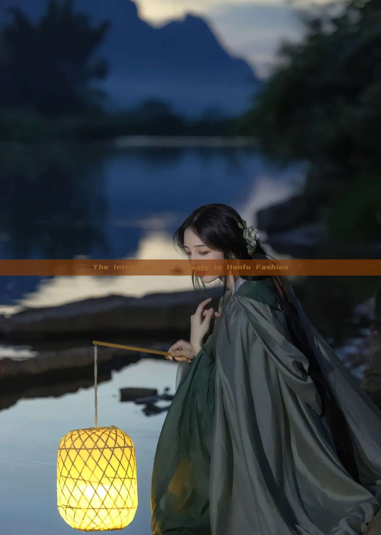 The Intrigues of a Beauty in Hanfu Fashion The Intrigues of a Beauty in Hanfu Fashion