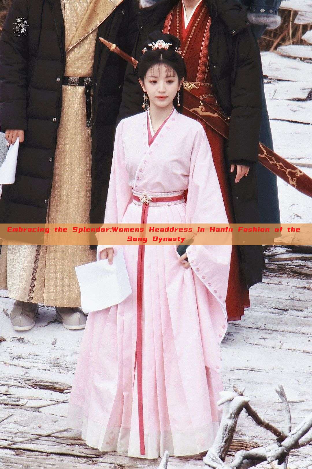Embracing the Splendor:Womens Headdress in Hanfu Fashion of the Song Dynasty Embracing the Splendor:Womens Headdress in Hanfu Fashion of the Song Dynasty