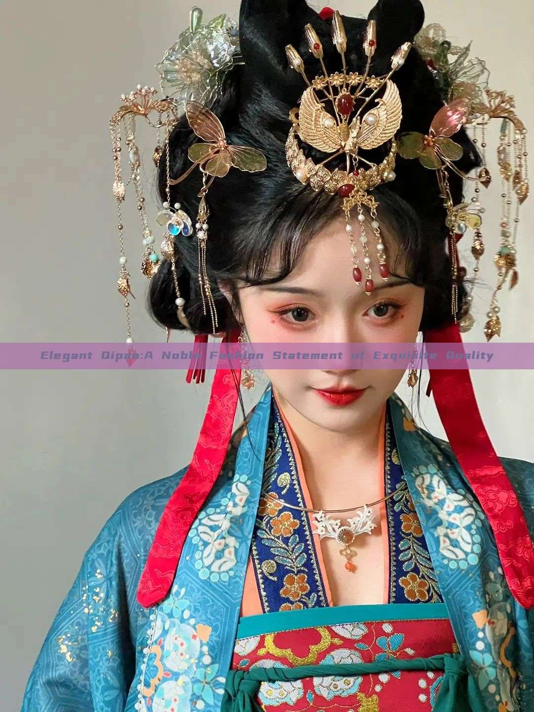 Elegant Qipao:A Noble Fashion Statement of Exquisite Quality Elegant Qipao:A Noble Fashion Statement of Exquisite Quality
