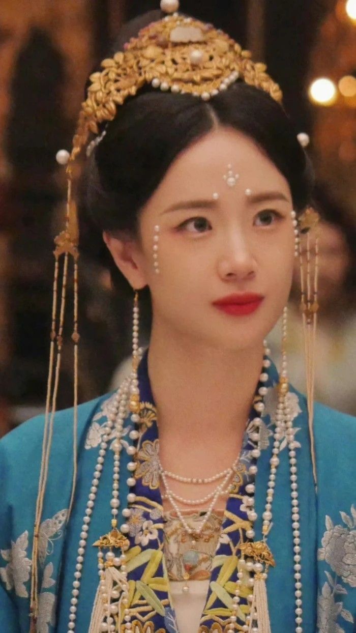 A Tale of the Long Pink Cheongsam Skirt:Embracing the Essence of Chinese Style A Tale of the Long Pink Cheongsam Skirt:Embracing the Essence of Chinese Style