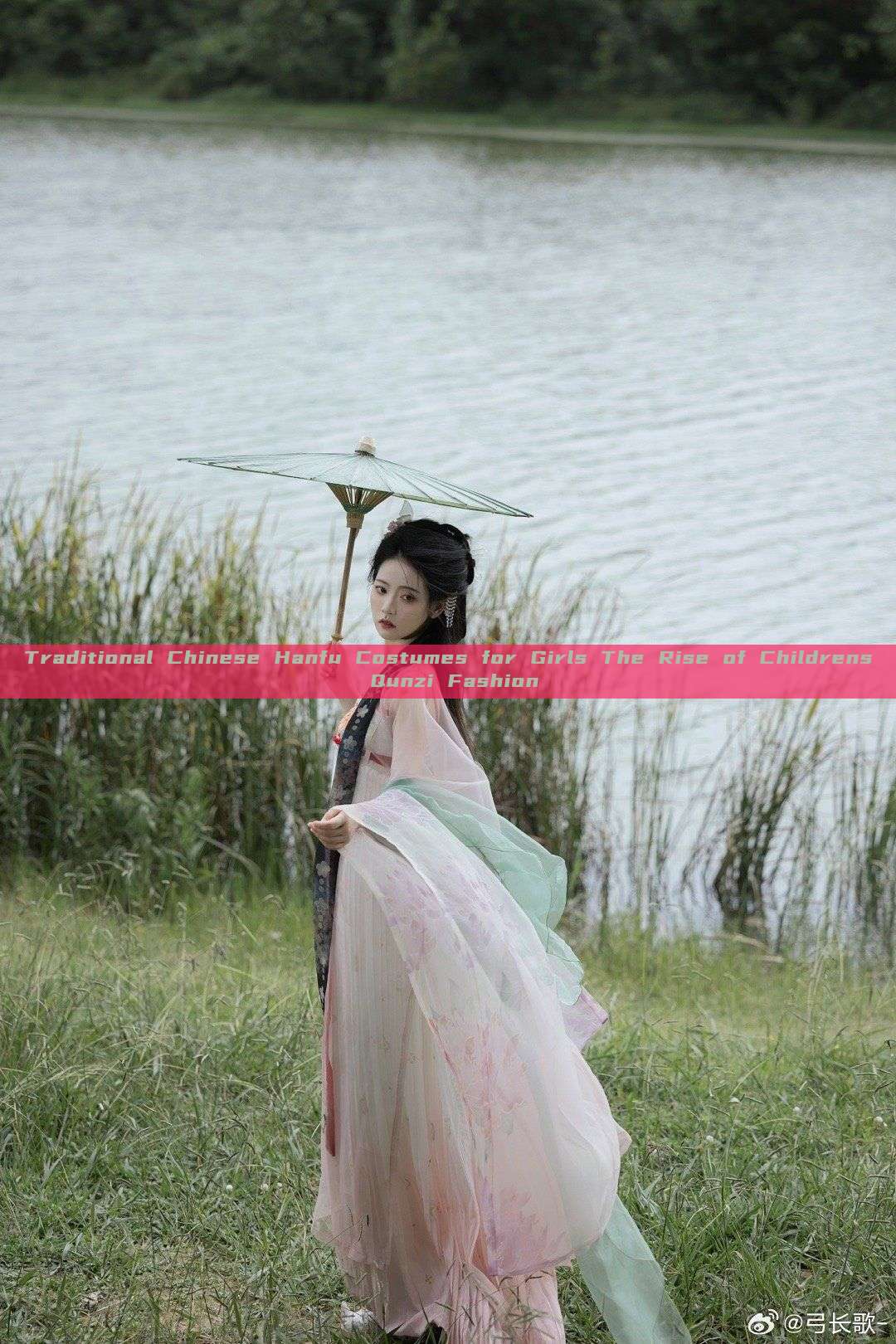 Traditional Chinese Hanfu Costumes for Girls The Rise of Childrens Qunzi Fashion