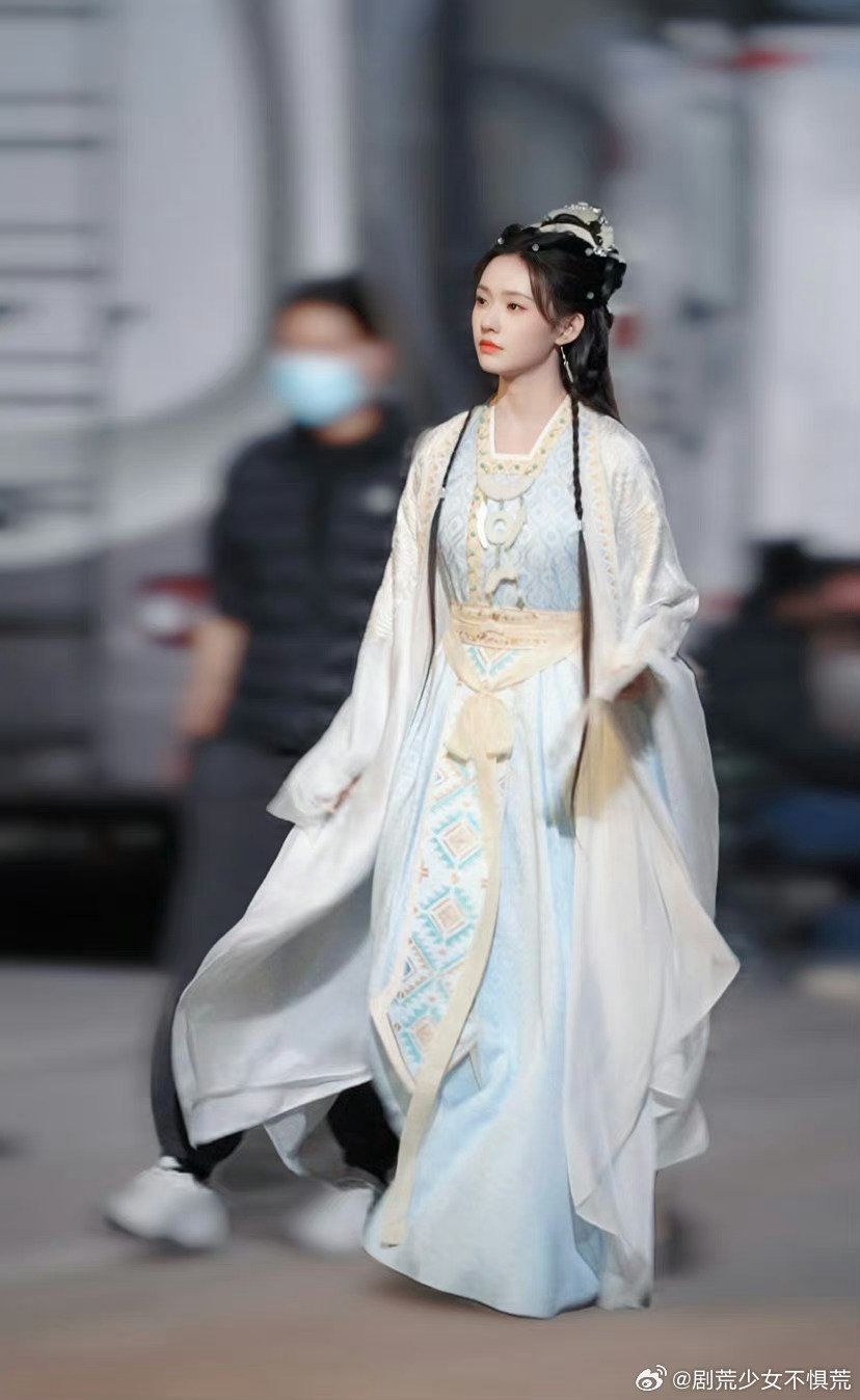 The Little Girl in Red Hanfu Shoes The Little Girl in Red Hanfu Shoes