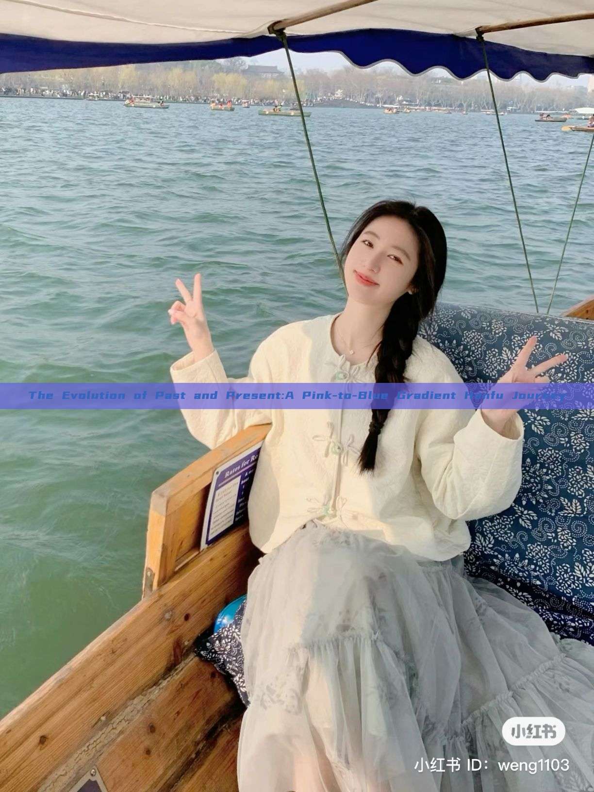 The Evolution of Past and Present:A Pink-to-Blue Gradient Hanfu Journey The Evolution of Past and Present:A Pink-to-Blue Gradient Hanfu Journey