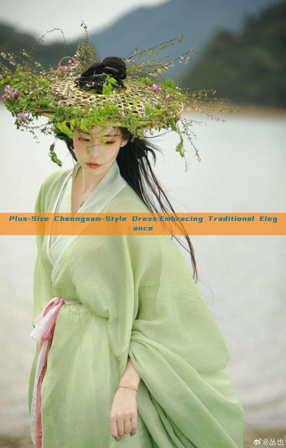 Plus-Size Cheongsam-Style Dress:Embracing Traditional Elegance Plus-Size Cheongsam-Style Dress:Embracing Traditional Elegance