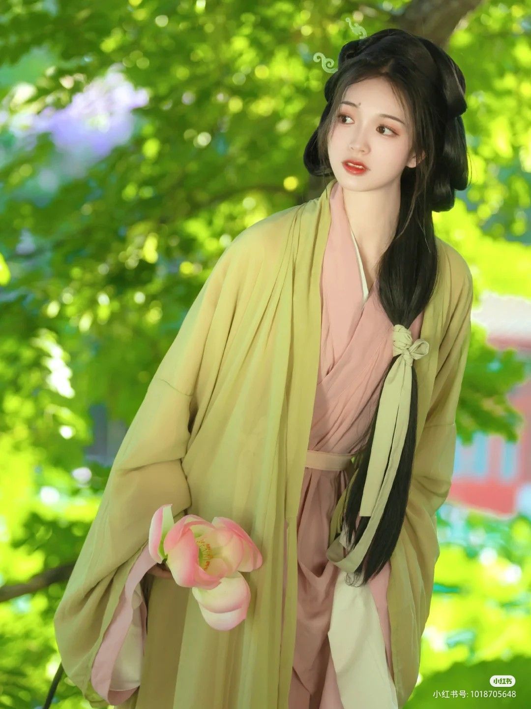 Green Hanfu Costume Set for Little Girls:A Fashionable and Environmental Choice Green Hanfu Costume Set for Little Girls:A Fashionable and Environmental Choice