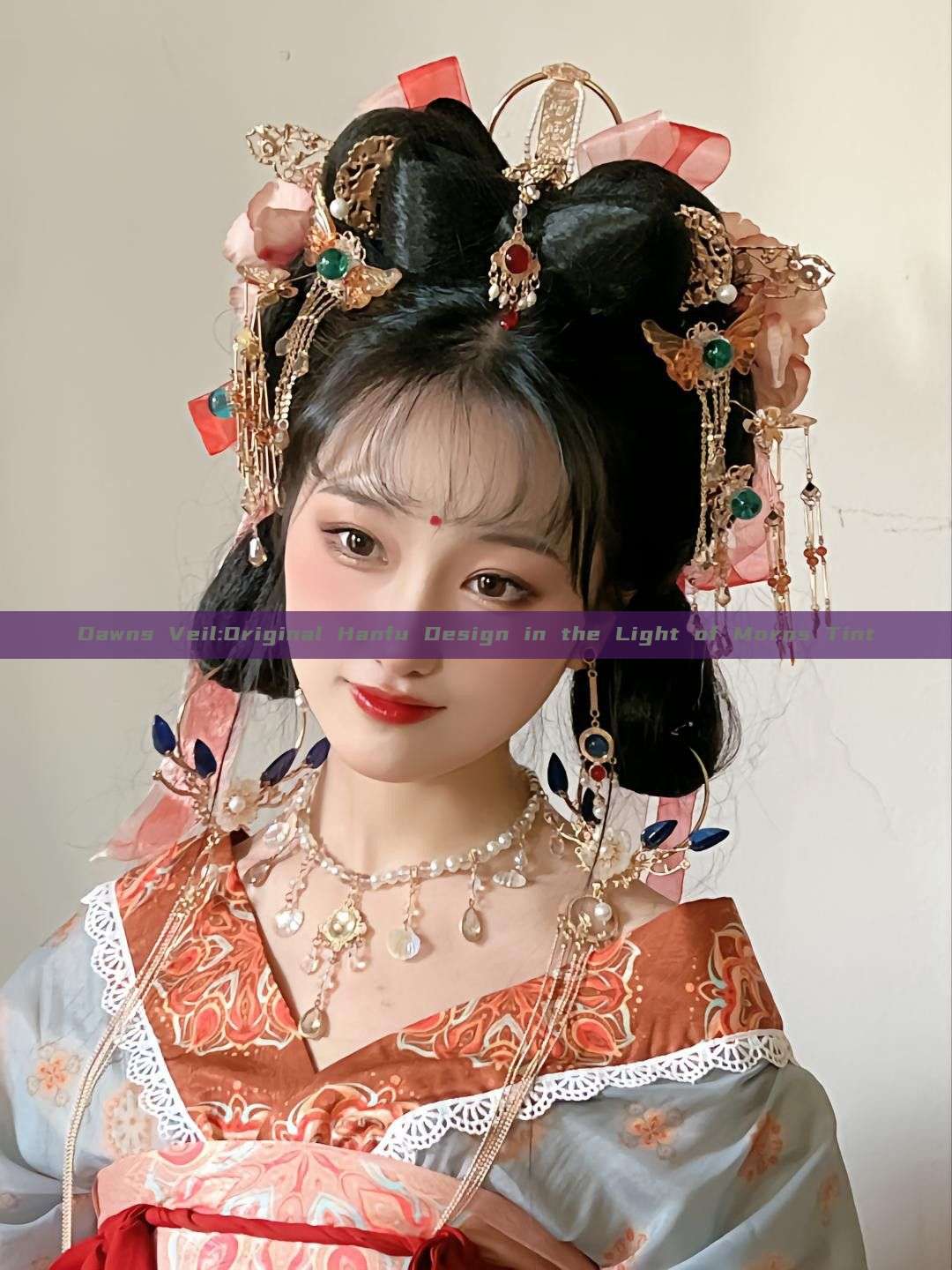 Dawns Veil:Original Hanfu Design in the Light of Morns Tint Dawns Veil:Original Hanfu Design in the Light of Morns Tint