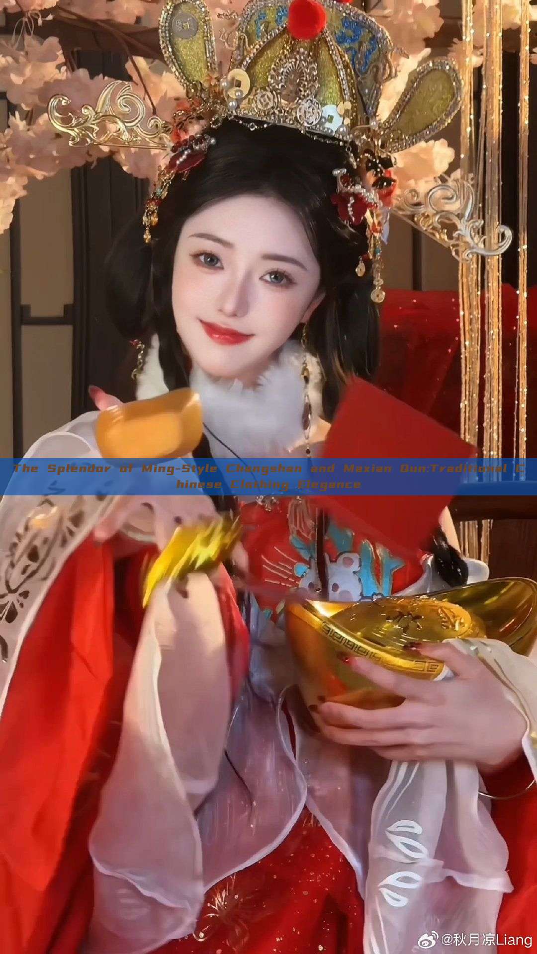 The Splendor of Ming-Style Changshan and Maxian Qun:Traditional Chinese Clothing Elegance The Splendor of Ming-Style Changshan and Maxian Qun:Traditional Chinese Clothing Elegance