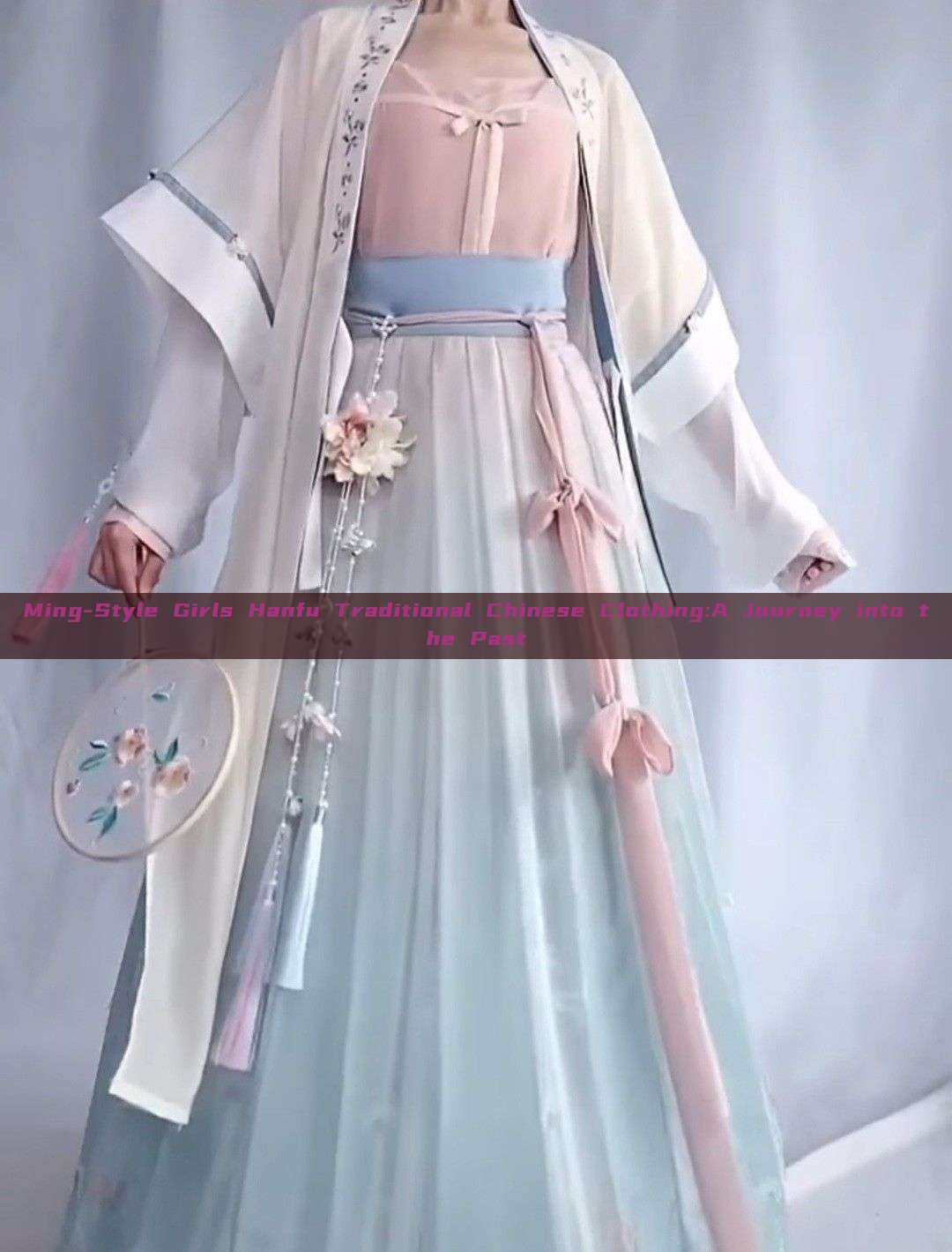 Ming-Style Girls Hanfu Traditional Chinese Clothing:A Journey into the Past Ming-Style Girls Hanfu Traditional Chinese Clothing:A Journey into the Past