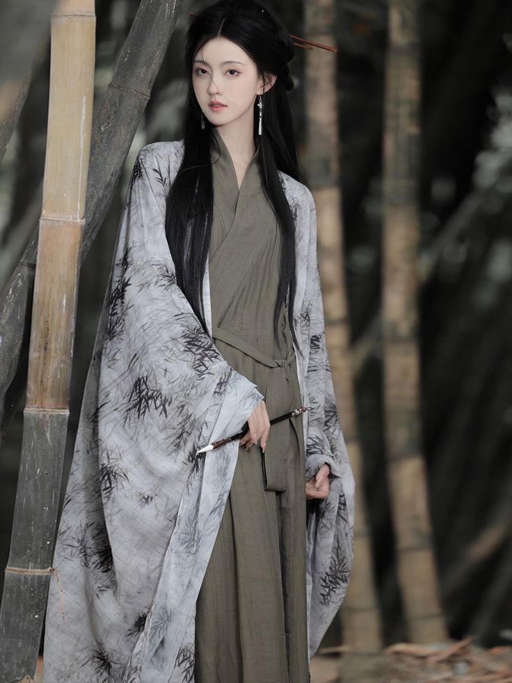 Reconstructing the Ancient Charm of Hanfu:The Revival of Jin-Wei Style Spiritual Immortal Fashion