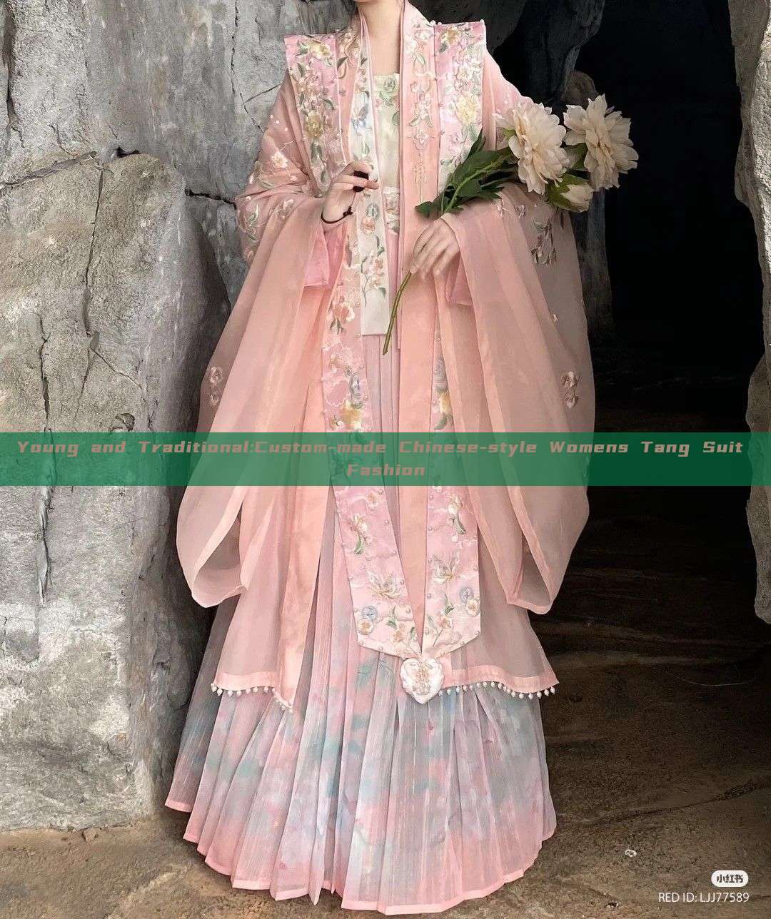 Young and Traditional:Custom-made Chinese-style Womens Tang Suit Fashion Young and Traditional:Custom-made Chinese-style Womens Tang Suit Fashion
