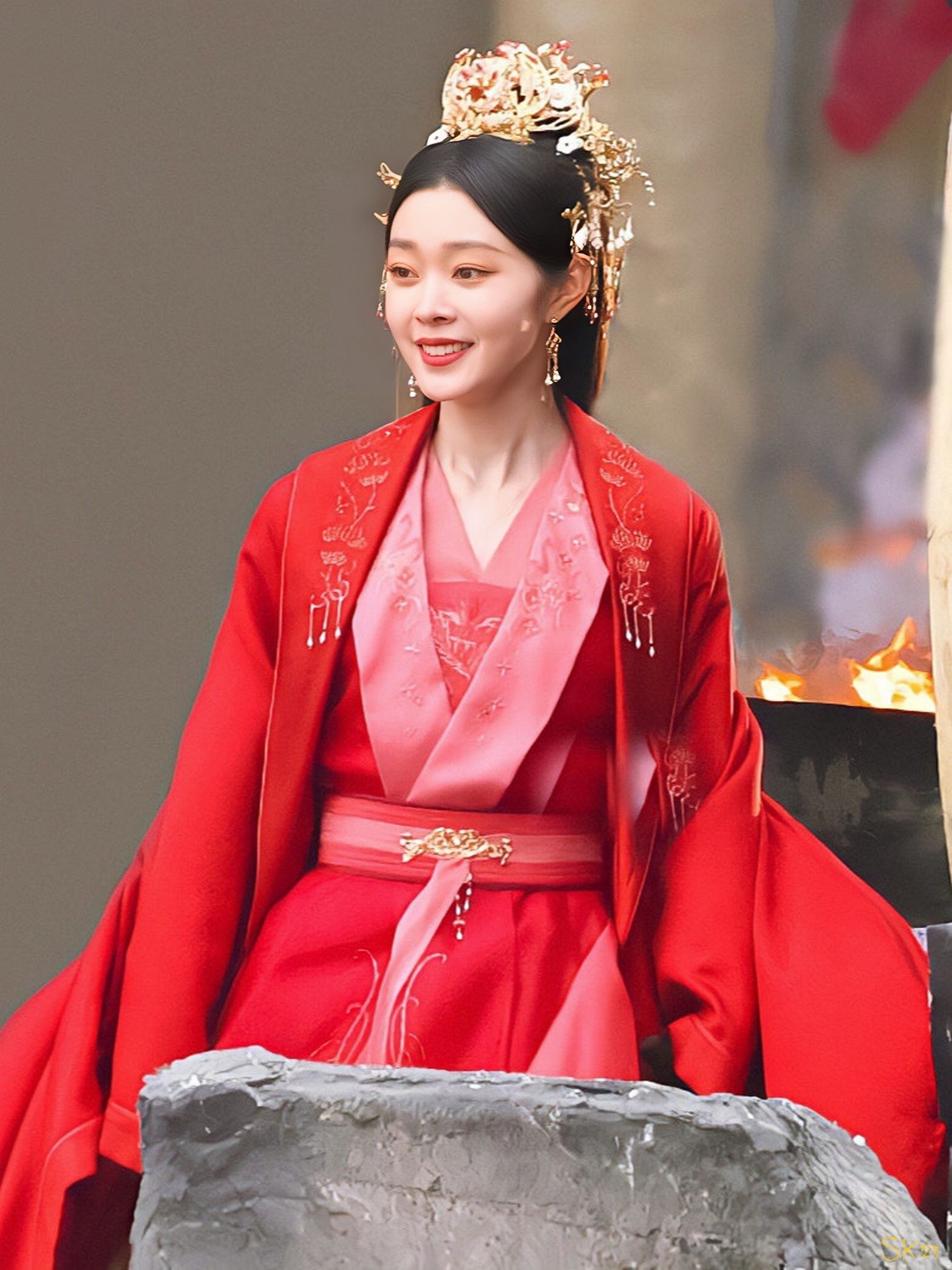 Reimagining Traditional Tangzhuang:Modernizing Classic Chinese Fashion Reimagining Traditional Tangzhuang:Modernizing Classic Chinese Fashion