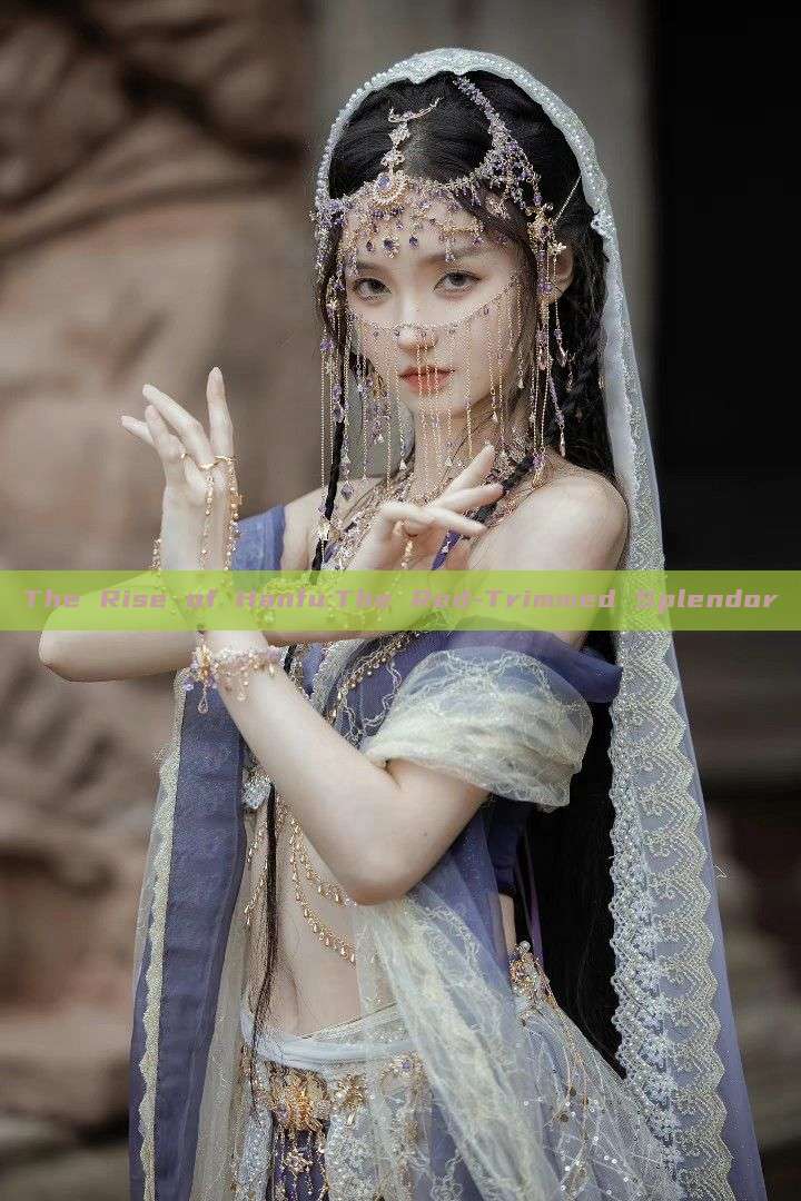 The Rise of Hanfu:The Red-Trimmed Splendor The Rise of Hanfu:The Red-Trimmed Splendor