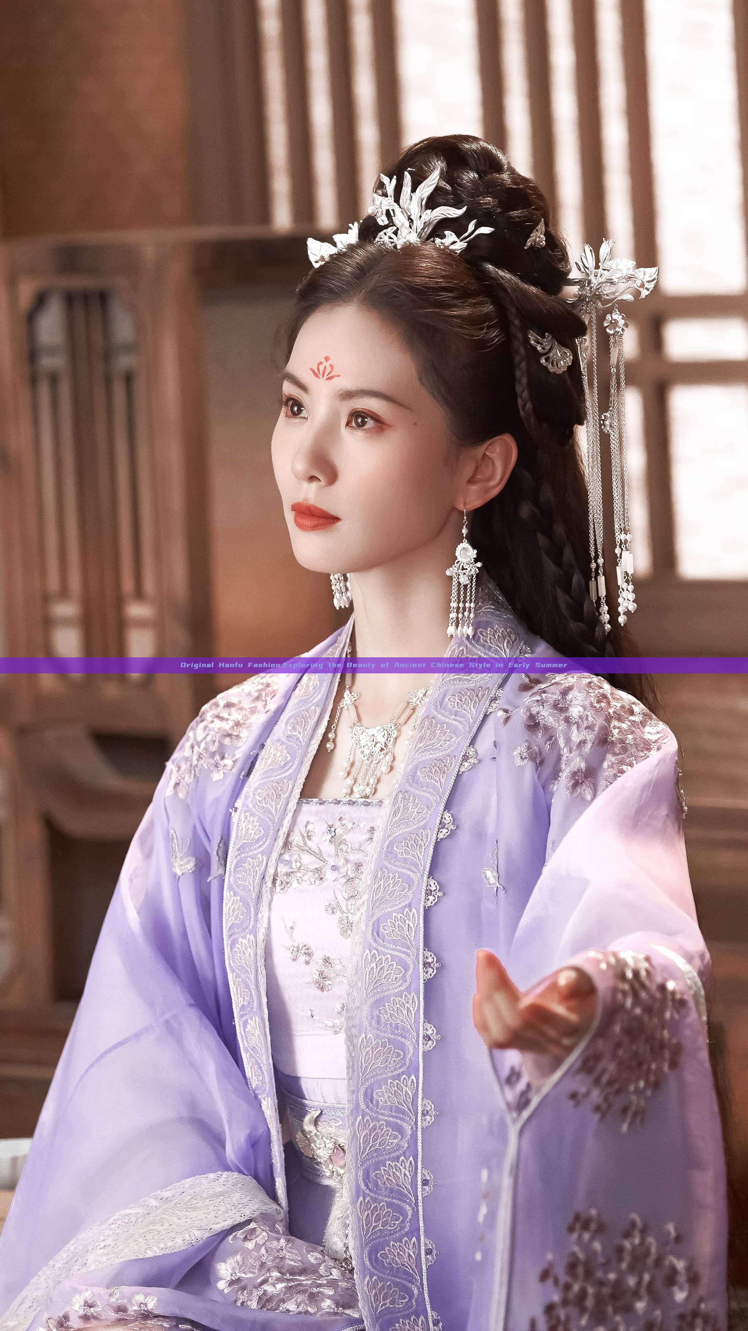 Original Hanfu Fashion:Exploring the Beauty of Ancient Chinese Style in Early Summer Original Hanfu Fashion:Exploring the Beauty of Ancient Chinese Style in Early Summer