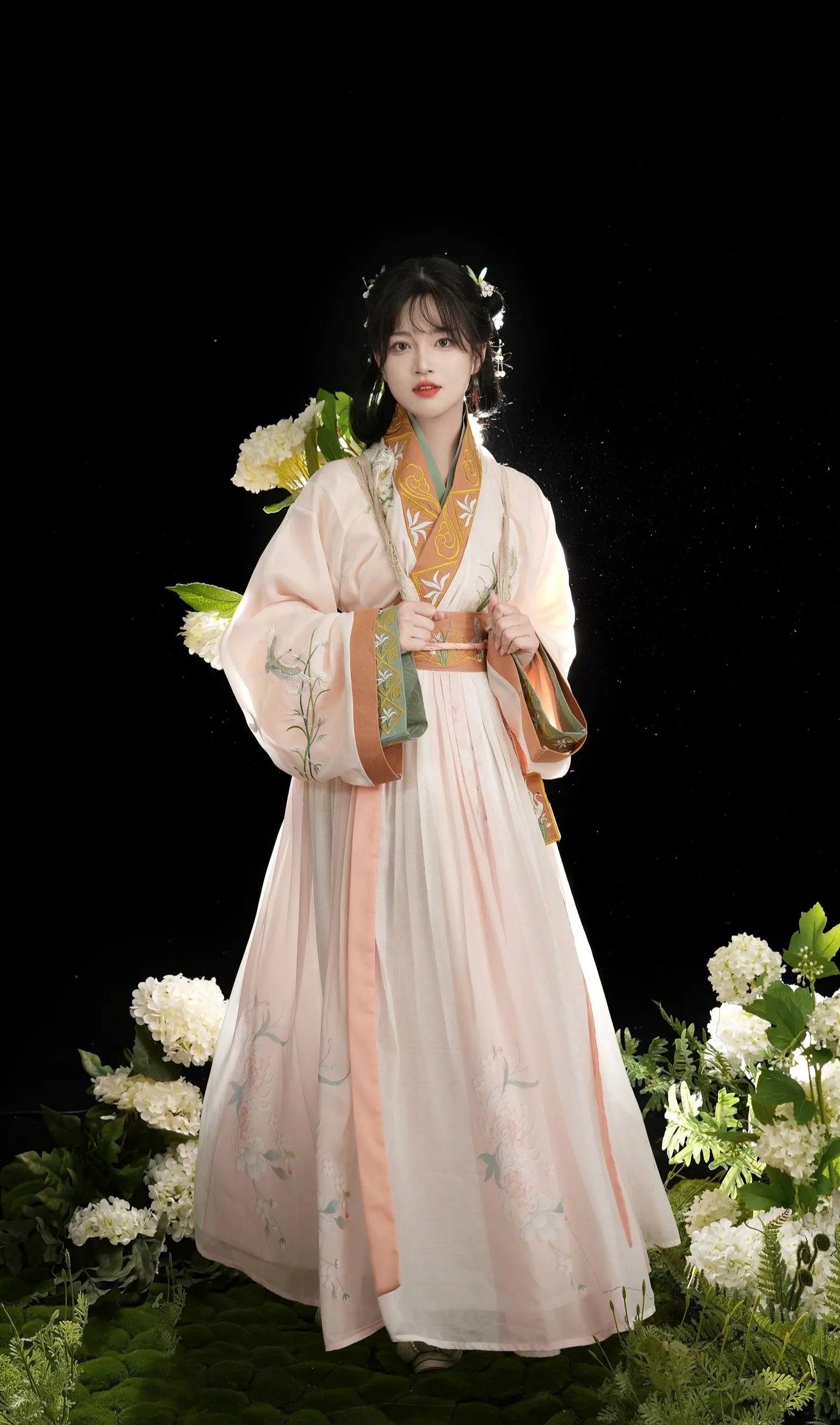 Adult Womens Hanfu Fashion for Winter Holiday:A Guide to Traditional yet Stylish Winter Wear Adult Womens Hanfu Fashion for Winter Holiday:A Guide to Traditional yet Stylish Winter Wear