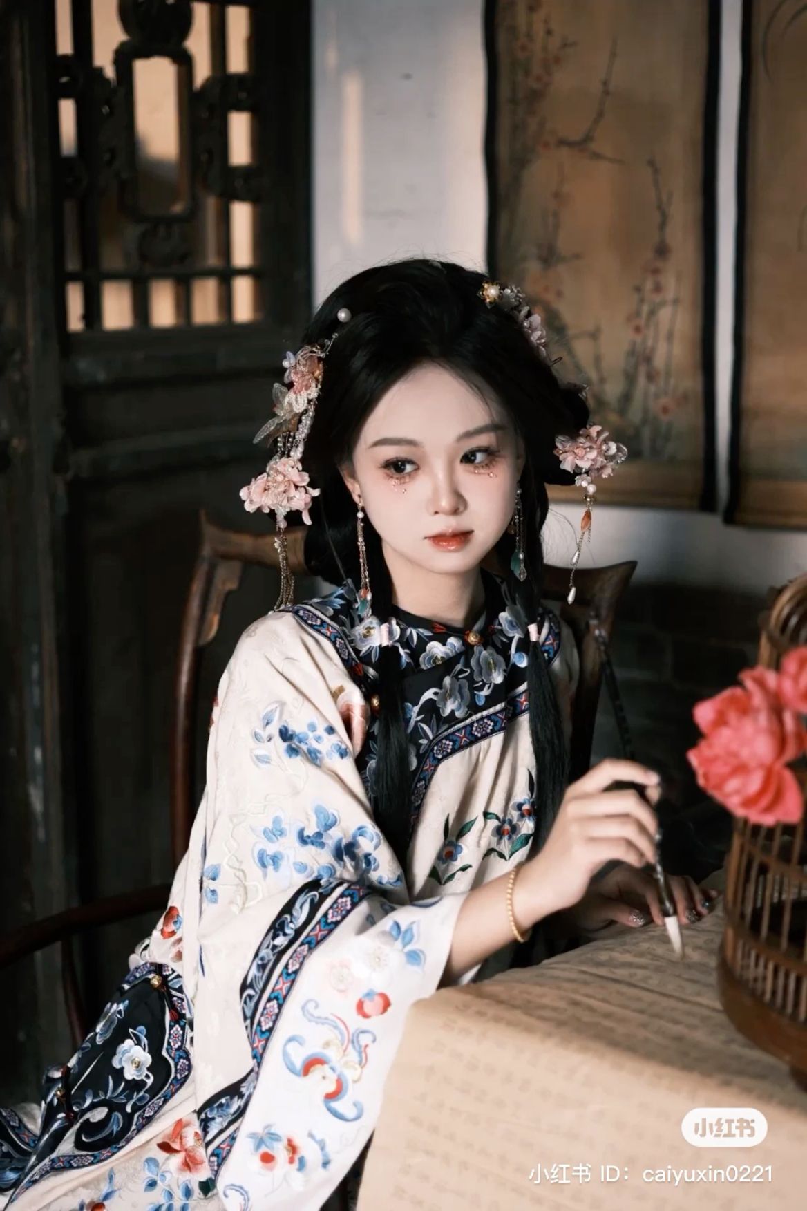 Tang Dynasty Fashion:The Elegance of the Tang Han Women in the Tang Age