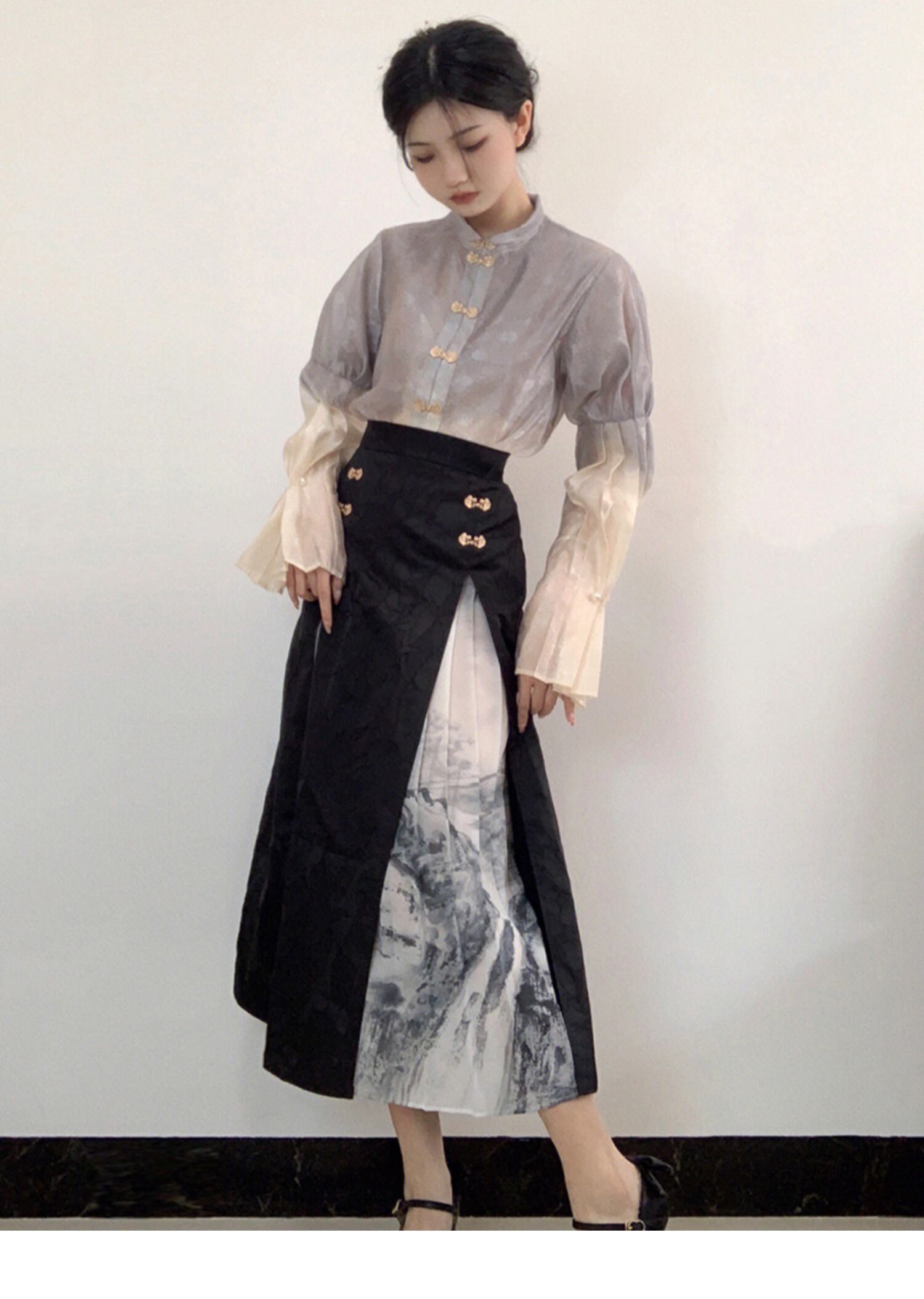 The Enchanting World of Hanfu Lolita:The Nine-Tailed Fox The Enchanting World of Hanfu Lolita:The Nine-Tailed Fox
