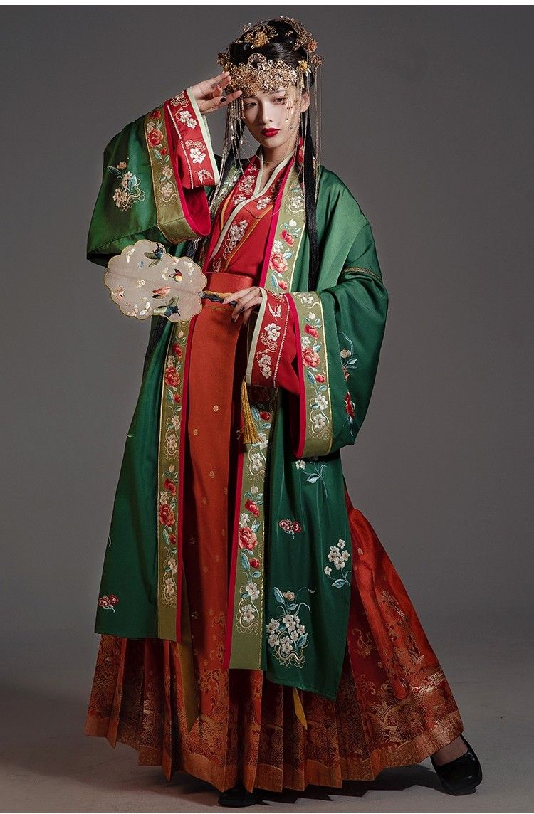 Modern Commuters Guide to Wearing Traditional Hanfu Shirts to Work Modern Commuters Guide to Wearing Traditional Hanfu Shirts to Work