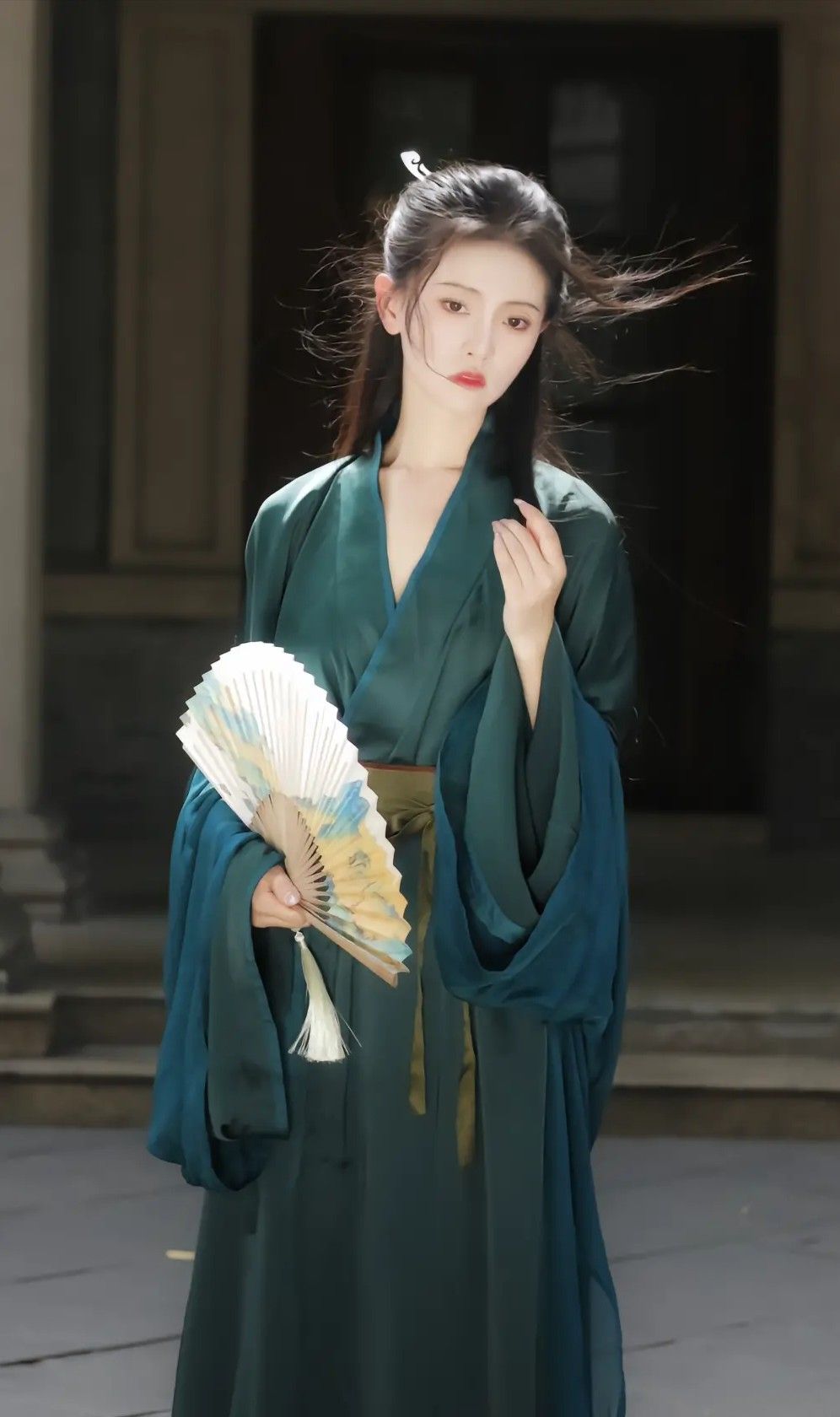 The Revival of Traditional Earth-Dyed Qipao:A Journey into the Essence of Chinese Heritage