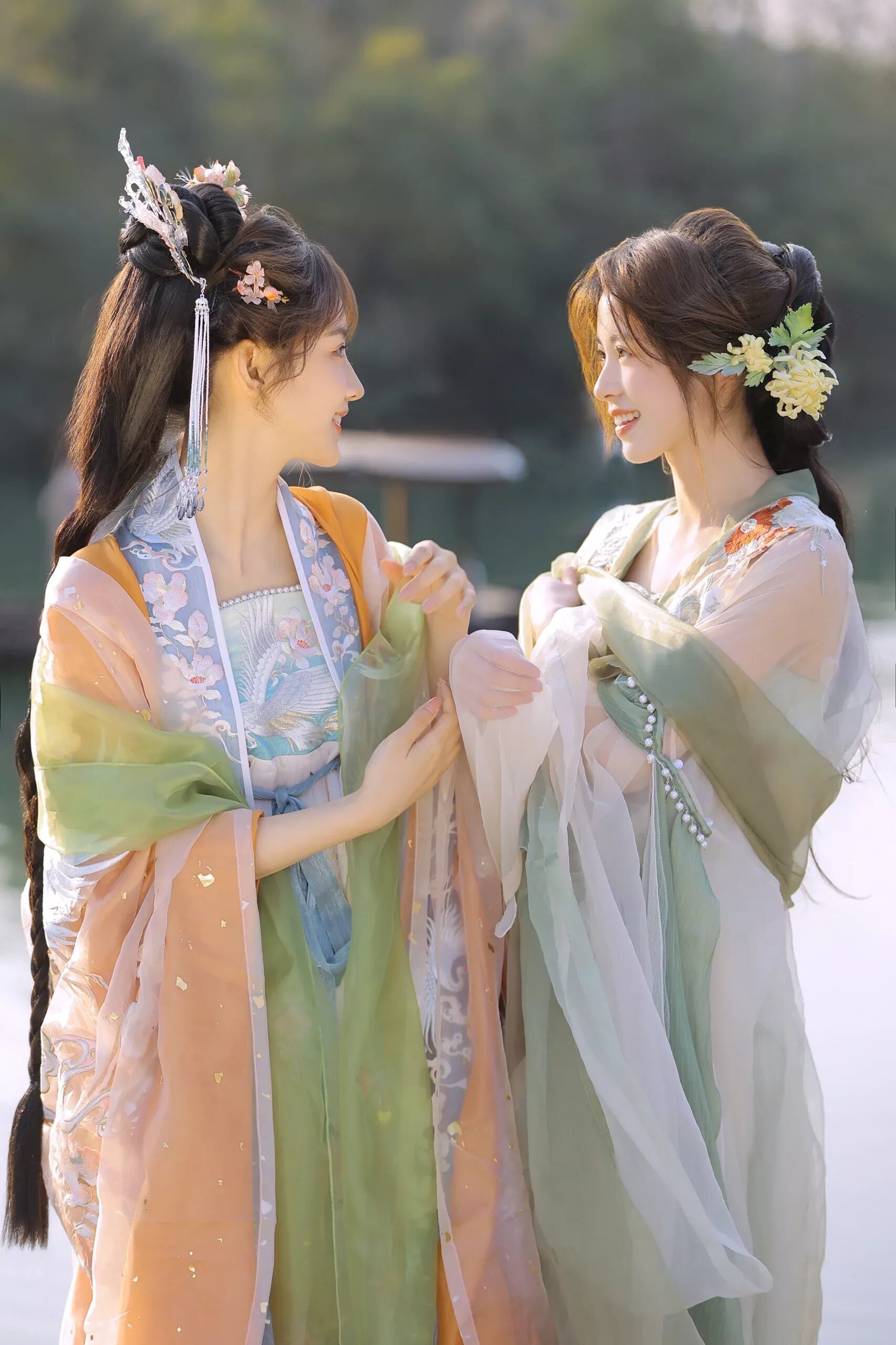 Embracing the New Neo-Chinese Cheongsam:A Summer Tale of Elegance and Comfort