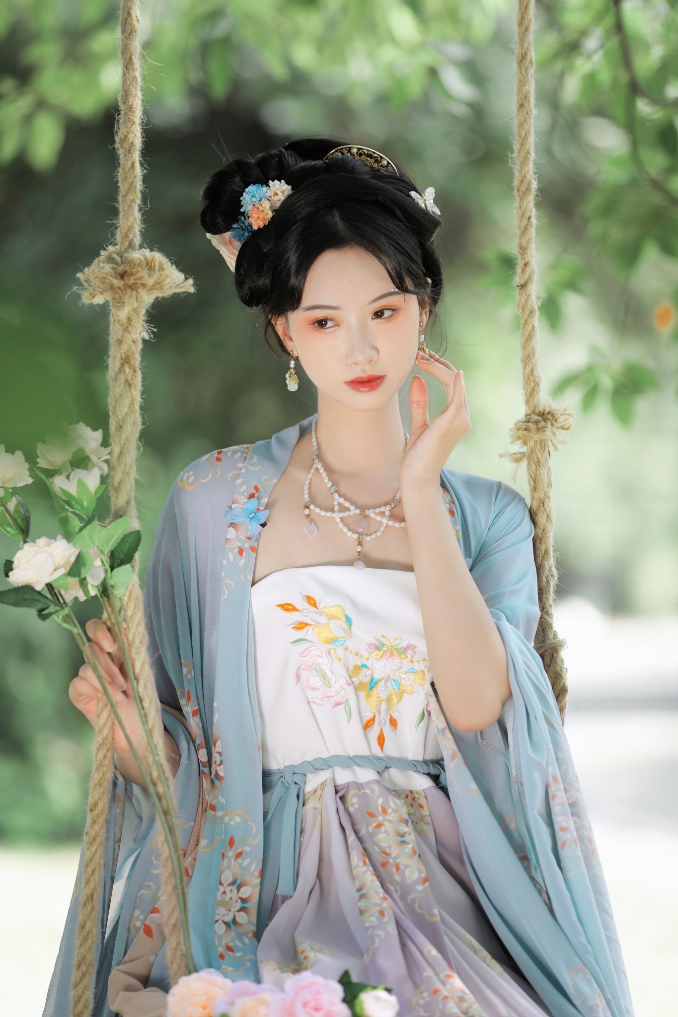 A Black,Horseface Skirt and Cross-Collared Blouse:A Fashionable Blend A Black,Horseface Skirt and Cross-Collared Blouse:A Fashionable Blend