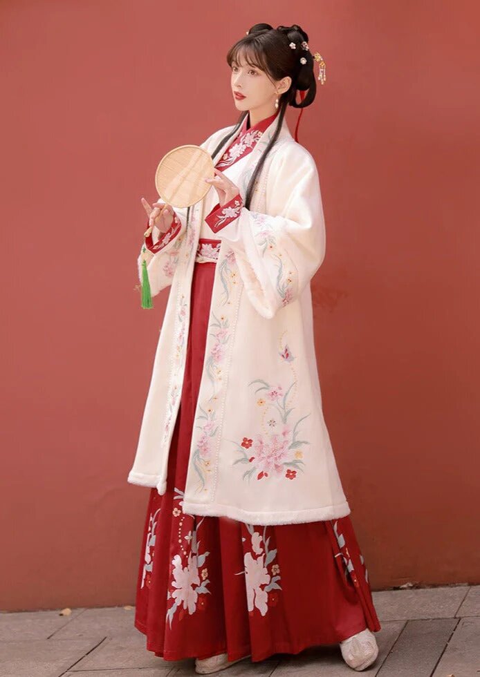 The Splendor of Hanfu Jewelry:The Elegant Swing of Buyao The Splendor of Hanfu Jewelry:The Elegant Swing of Buyao
