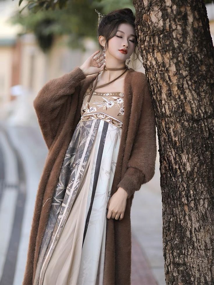Little Girl’s Traditional Chinese Fashion:The Charm of Hanfu Shoes