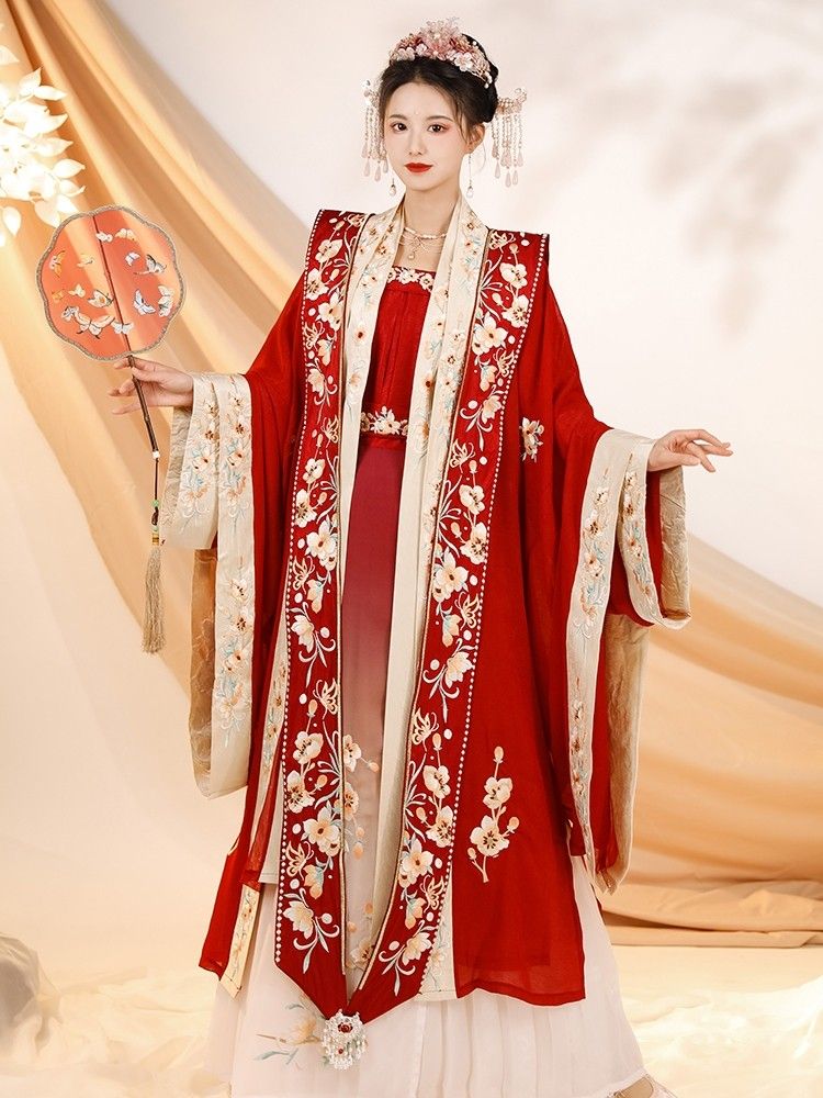 Ancient Style of Hanfu Fashion:The Perfect Pairing of Shoes and Attire