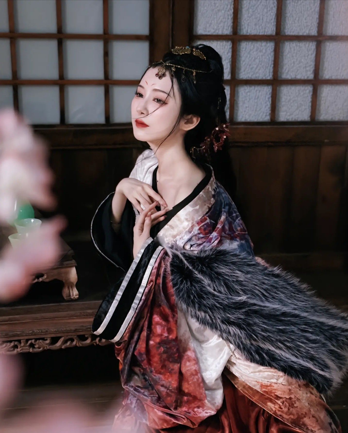 The Evolution of Broken-Shoulder Cheongsam Pattern:A Journey Through Traditional and Modern Design The Evolution of Broken-Shoulder Cheongsam Pattern:A Journey Through Traditional and Modern Design
