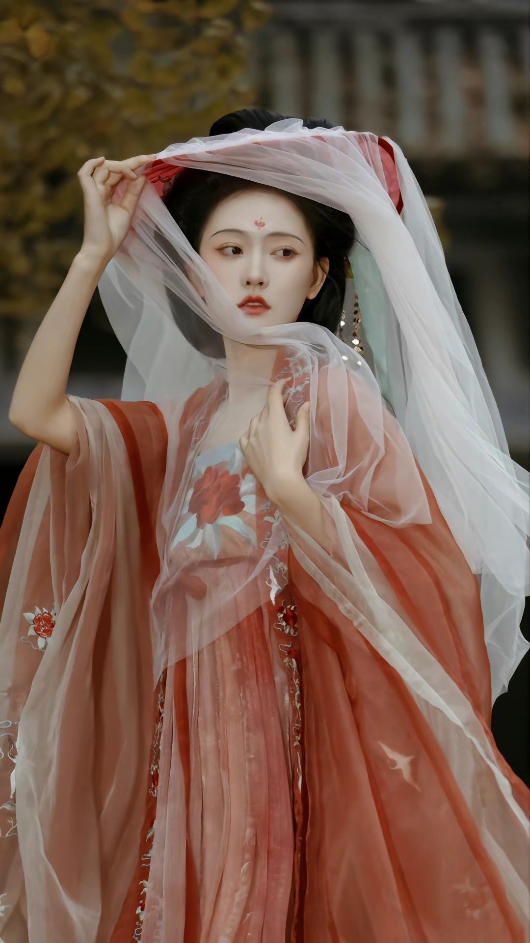 Ethereal Green of Hanfu:The Enchanting Beauty of Traditional Chinese Clothing Ethereal Green of Hanfu:The Enchanting Beauty of Traditional Chinese Clothing