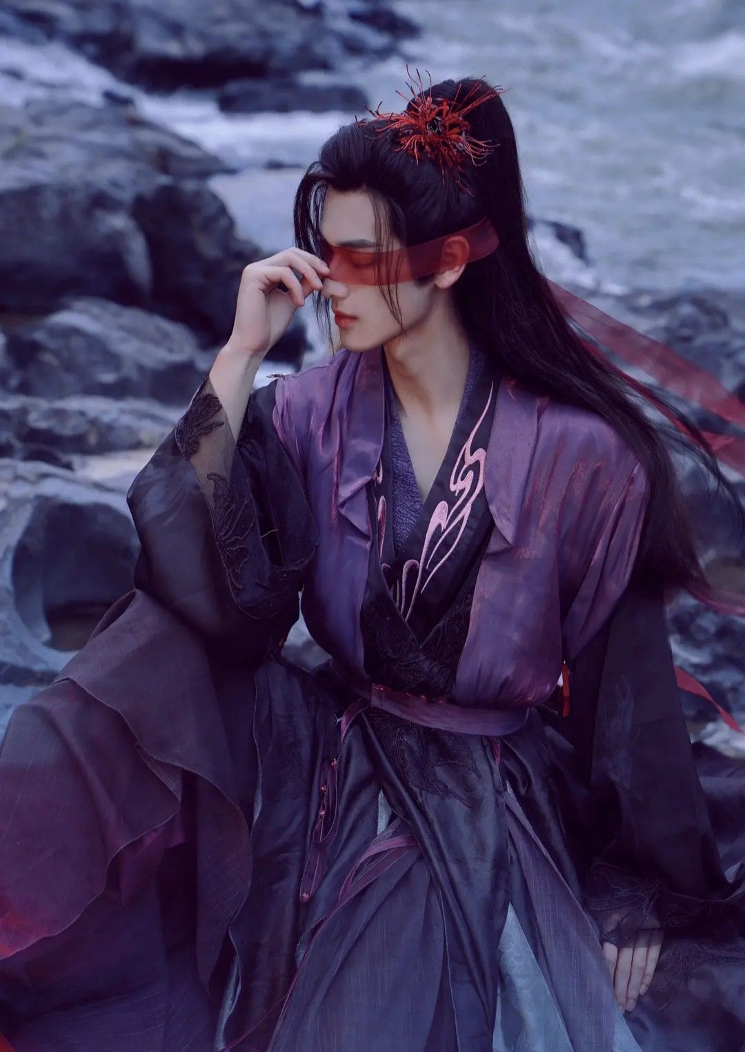 Tang and Hanfu Fashion:A Summer Tale of a Tang-era Maiden