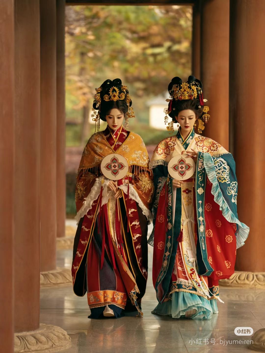 The Enchanting Charm of the Qipao:The Dance of the Dragon and the Grace of the Clear Shadow