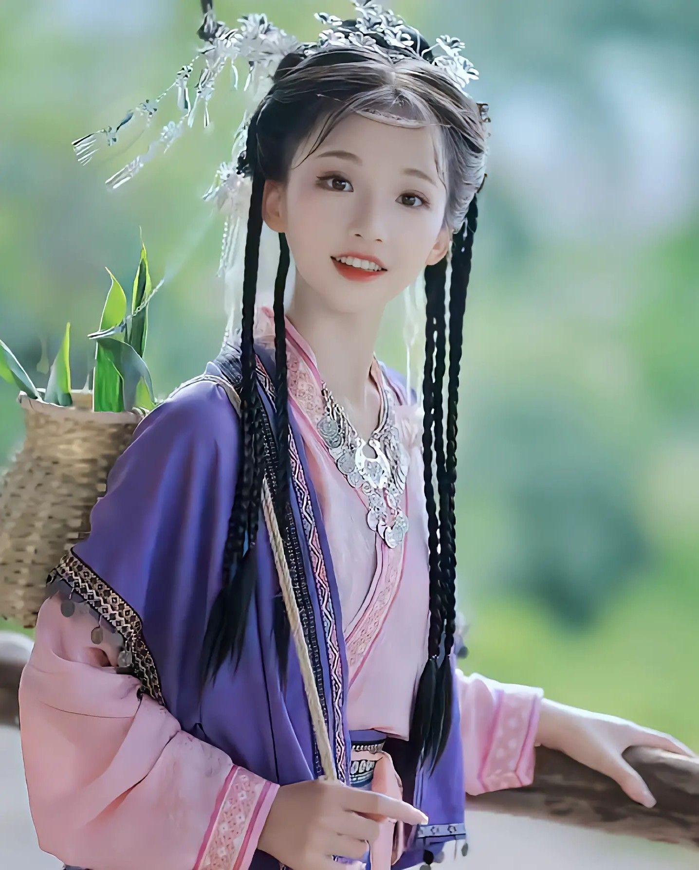 Elegant Lady Hanfu Short-sleeved:A Blend of Traditional and Modern Fashion