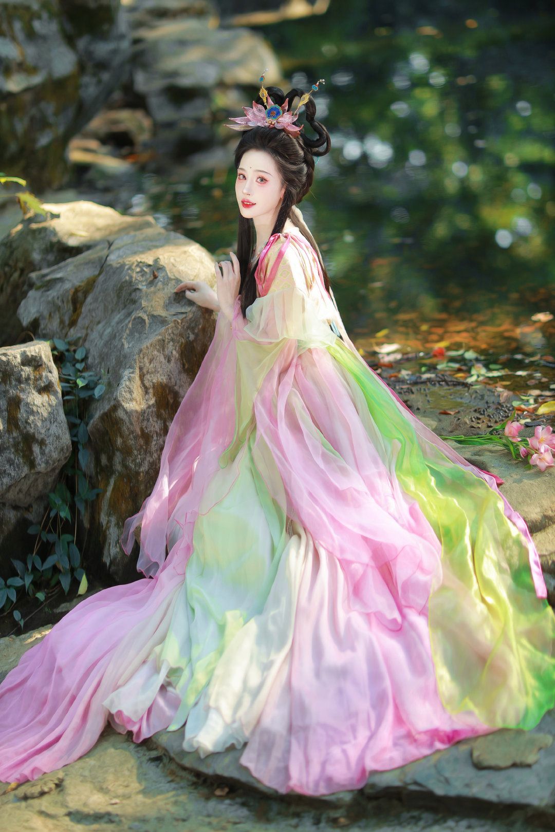Vintage Cheongsam:A Revival of Traditional Chinese Elegance
