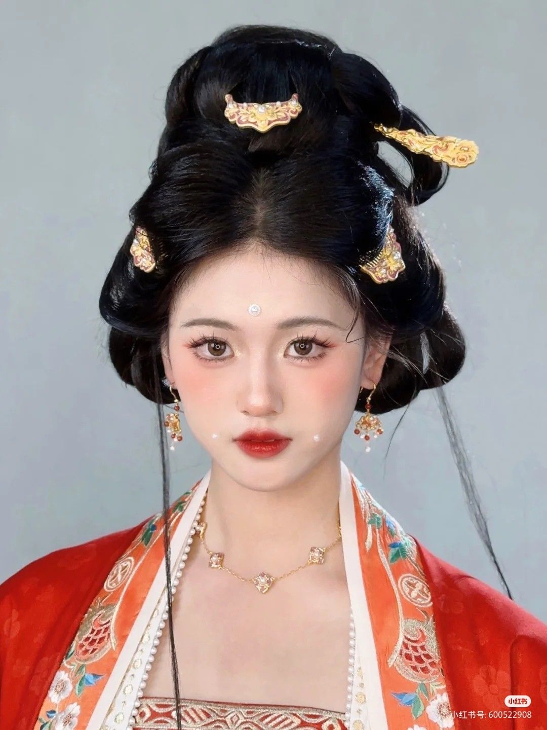 Summer in a Cheongsam-Style Dress:A Tale of Feminine Elegance in Pink with Flower Prints Summer in a Cheongsam-Style Dress:A Tale of Feminine Elegance in Pink with Flower Prints