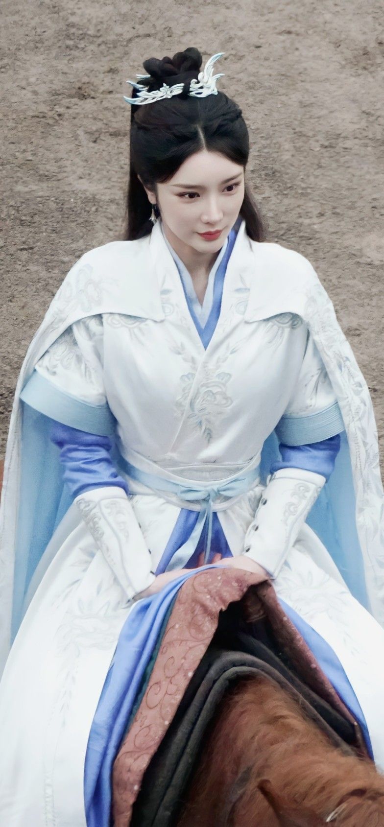 Traditional Chinese Style:Short-cut Ma-mens Skirt Set with a Touch of National Charm