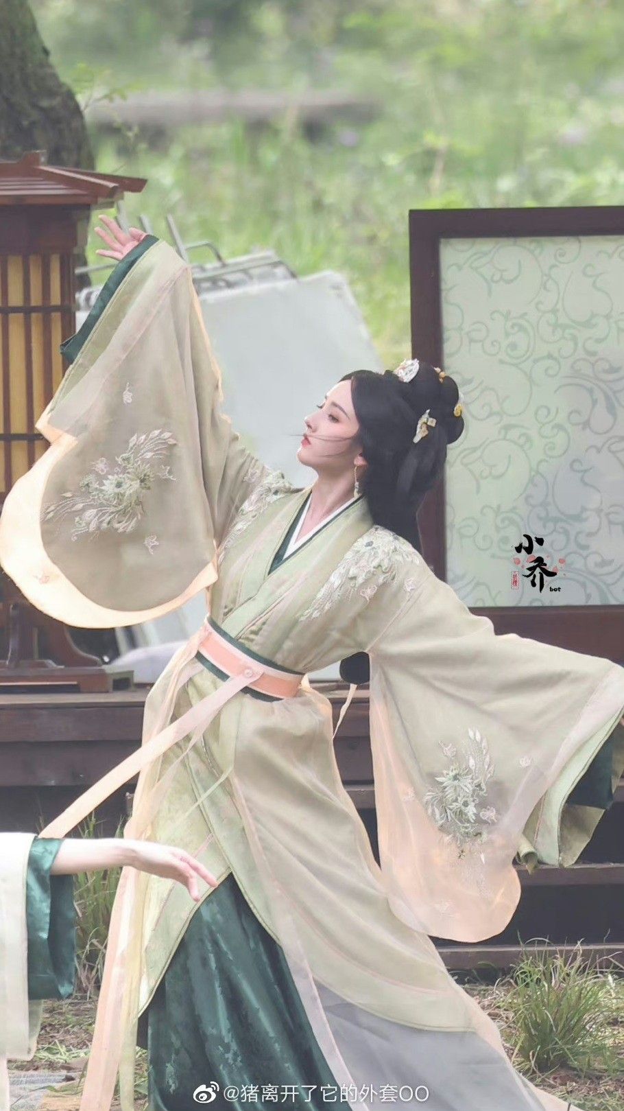 Authentic Hanfu Yun Jian:Unraveling the Essence of Traditional Chinese Elegance Authentic Hanfu Yun Jian:Unraveling the Essence of Traditional Chinese Elegance