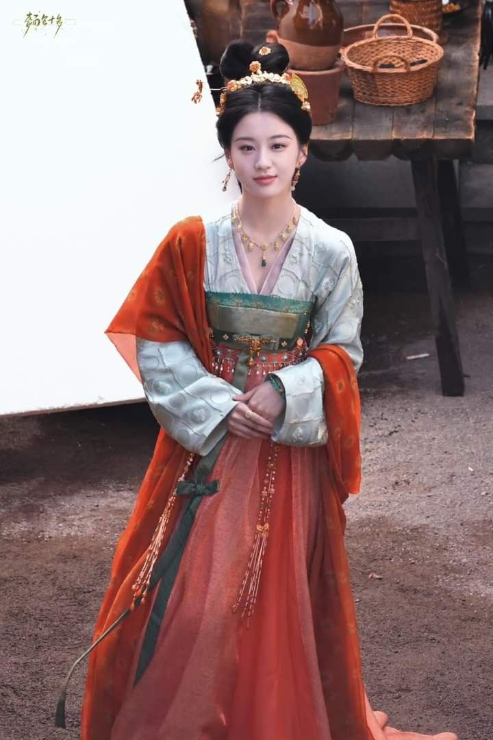 Summer Hanfu Fashion:The Rise of Underwear for Traditional Chinese Clothing Summer Hanfu Fashion:The Rise of Underwear for Traditional Chinese Clothing