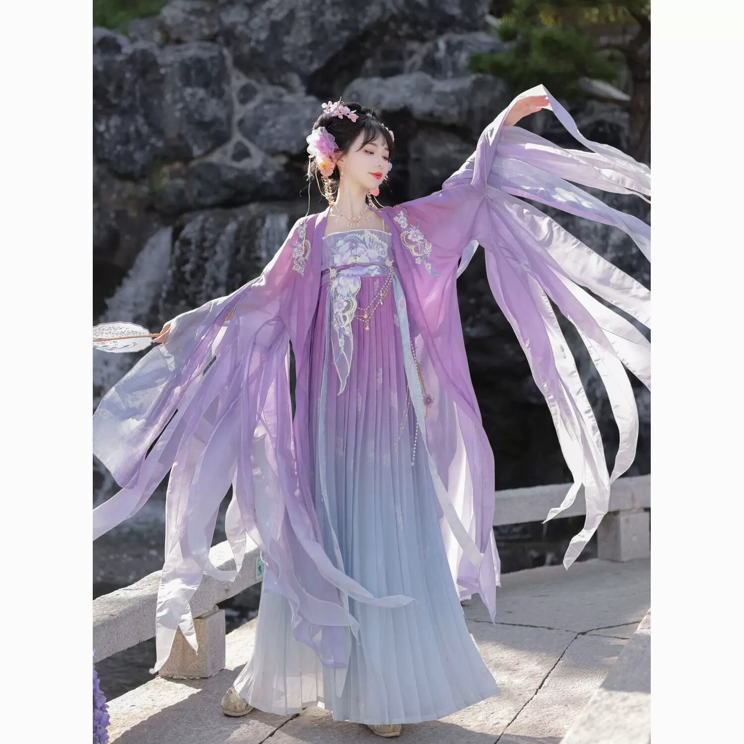 Summer Qipao Fashion:Elegant Dressing for Modern Women Summer Qipao Fashion:Elegant Dressing for Modern Women