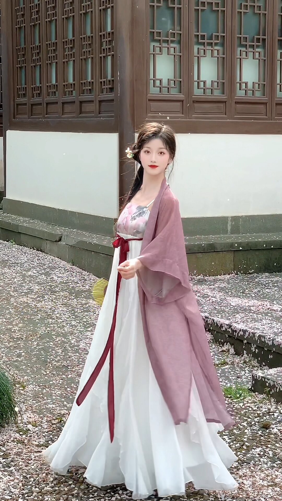 The Blooming Peach Beauty:A Journey Through the Twelve Flower Deities Hanfu Attire The Blooming Peach Beauty:A Journey Through the Twelve Flower Deities Hanfu Attire