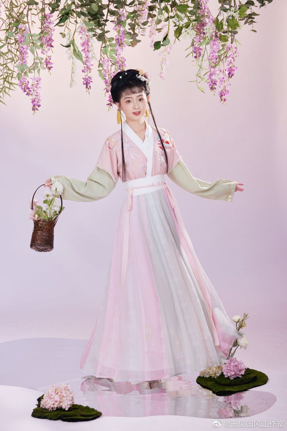 The Enchantment of Hanfu Hair Accessories:The Clasp Bells The Enchantment of Hanfu Hair Accessories:The Clasp Bells