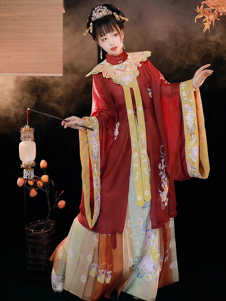 Embracing the Beauty of Plus-Size Hanfu in Summer Embracing the Beauty of Plus-Size Hanfu in Summer