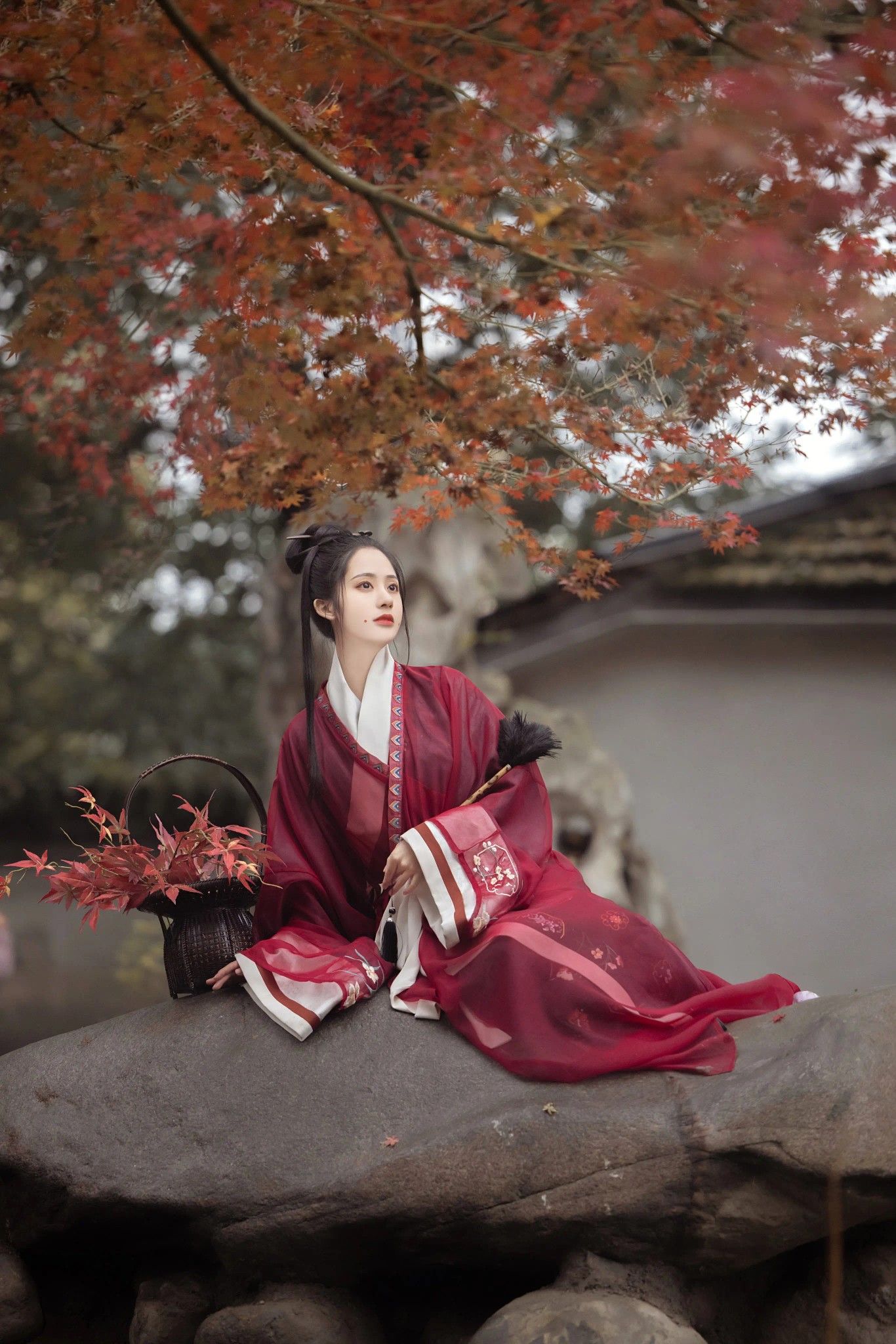The Enigma of the Unknown Fire Dance Qipao:Unveiling the Secrets of Traditional Chinese Beauty The Enigma of the Unknown Fire Dance Qipao:Unveiling the Secrets of Traditional Chinese Beauty
