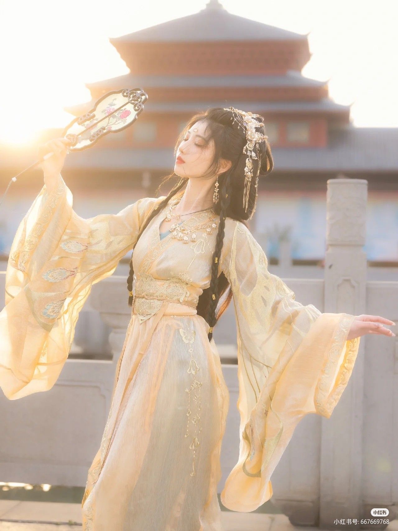 Traditional Charm with Modern Twist:Chinese-Style Young Fashion Tangzhuang Womens Clothing Traditional Charm with Modern Twist:Chinese-Style Young Fashion Tangzhuang Womens Clothing