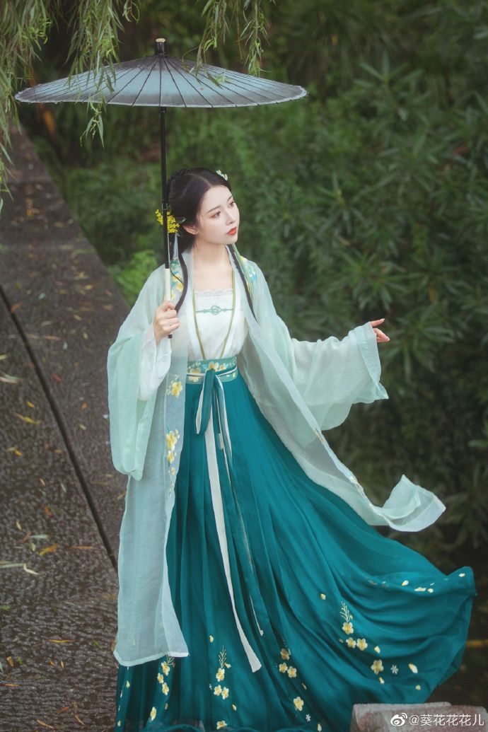 The Original Hanfu of Wind and Moon:A Tale of Misty Rain The Original Hanfu of Wind and Moon:A Tale of Misty Rain