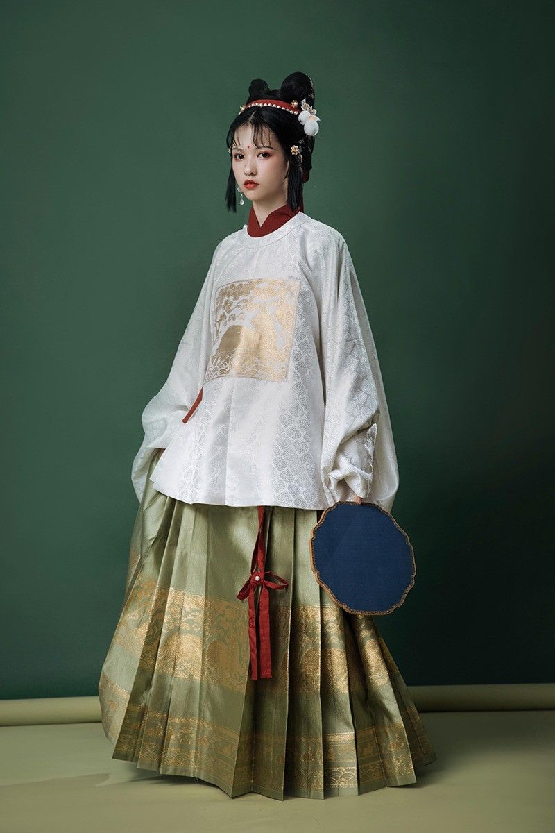 Reinvented Cheongsam Dress for Summer Vogue Reinvented Cheongsam Dress for Summer Vogue
